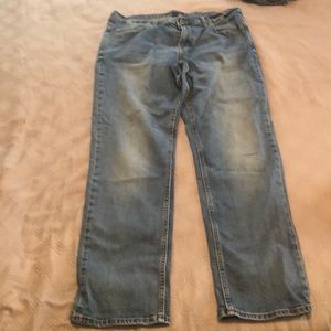 Banana Republic men’s light wash jeans